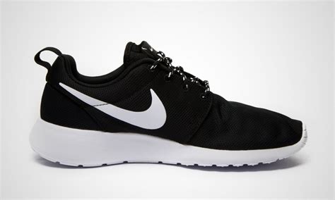 nike roshe run schnürsenkel schwarz weiß|Suchergebnis Auf Amazon.de Für: Nike Roshe Run Damen .